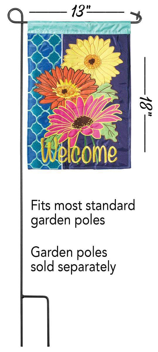 Welcome Gerber Daisies Garden Flag with double-thickness design, intricate applique stitching, and durable nylon construction for floral outdoor décor.